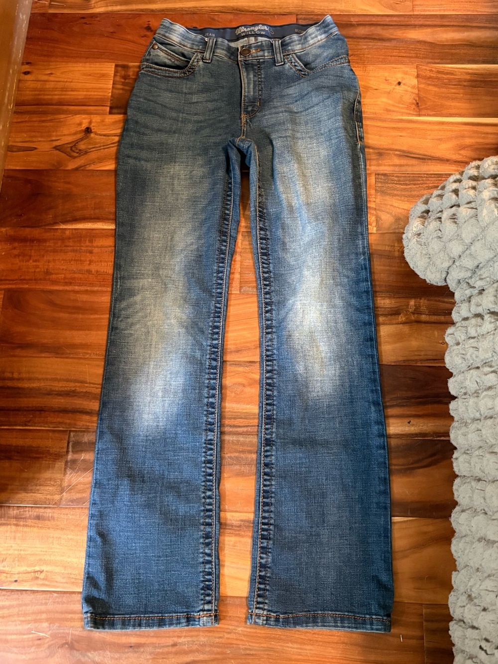 Wrangler Willow Ultimate Riding Jeans Women’s 28x34 Medium Wash Bootcut (1085)